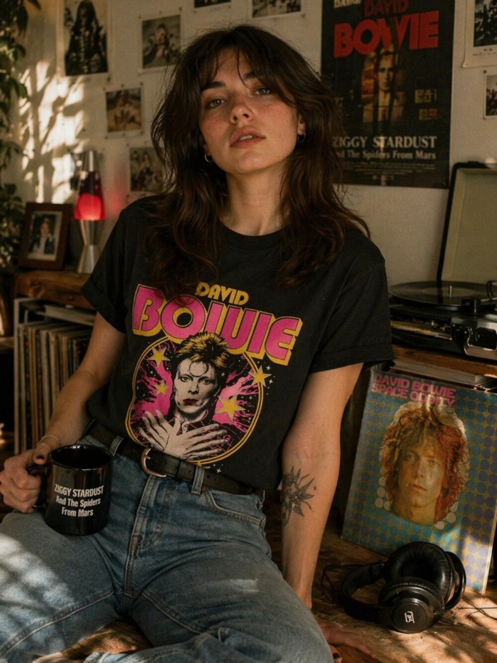 David Bowie Space Oddity Graphic Tee Black Cotton Womens Small Retro Shirt